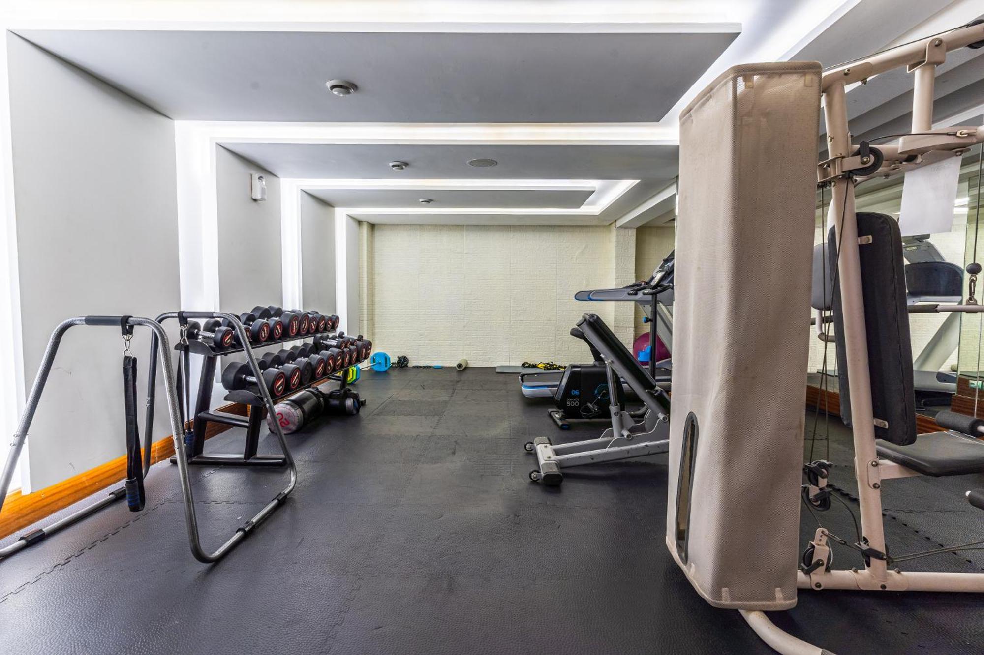 One Hotel Casablanca Exterior photo The gym at the hotel